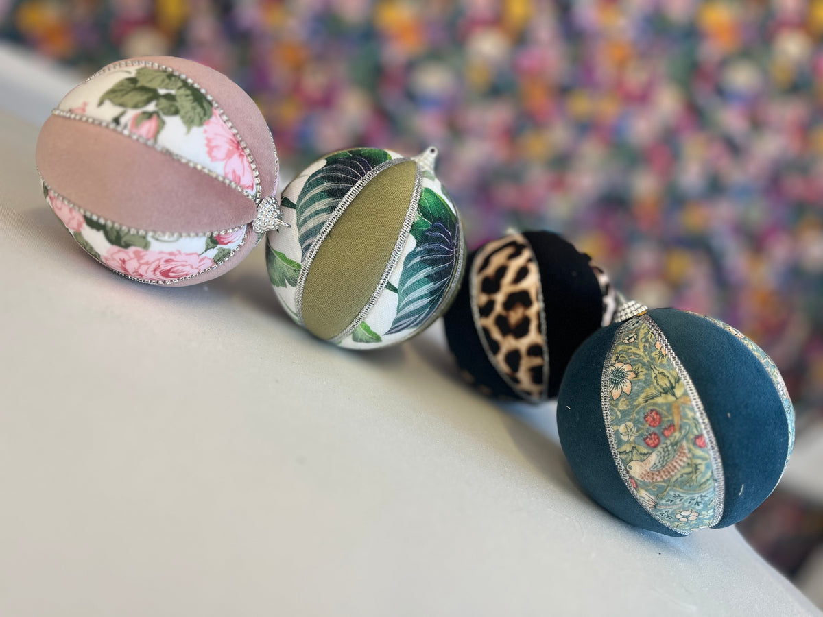 Christmas Baubles Workshop, Saturday 21st November PM:2-4.30pm