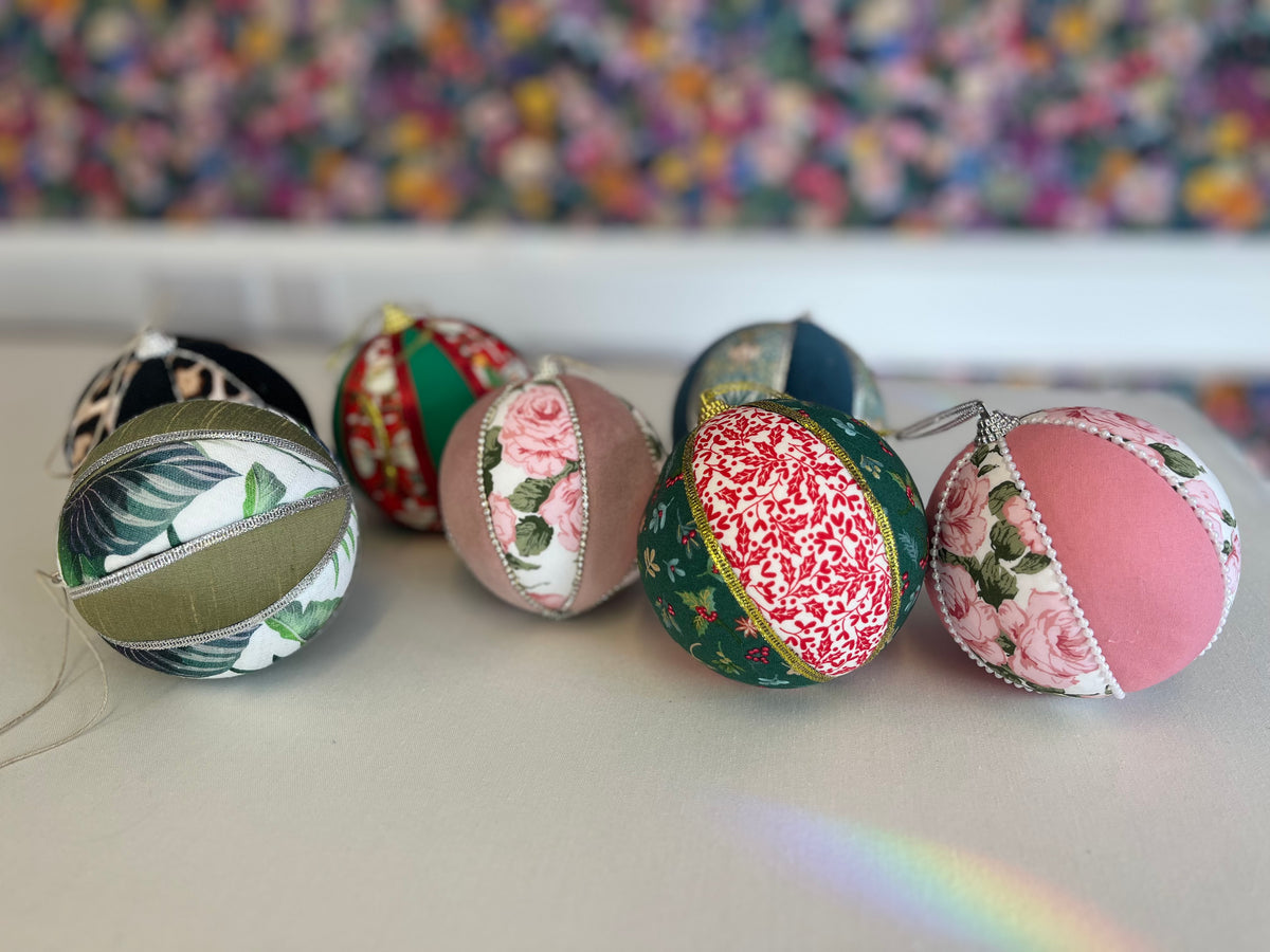 Christmas Baubles Workshop, Saturday 14th November   AM: 10am - 12.30pm